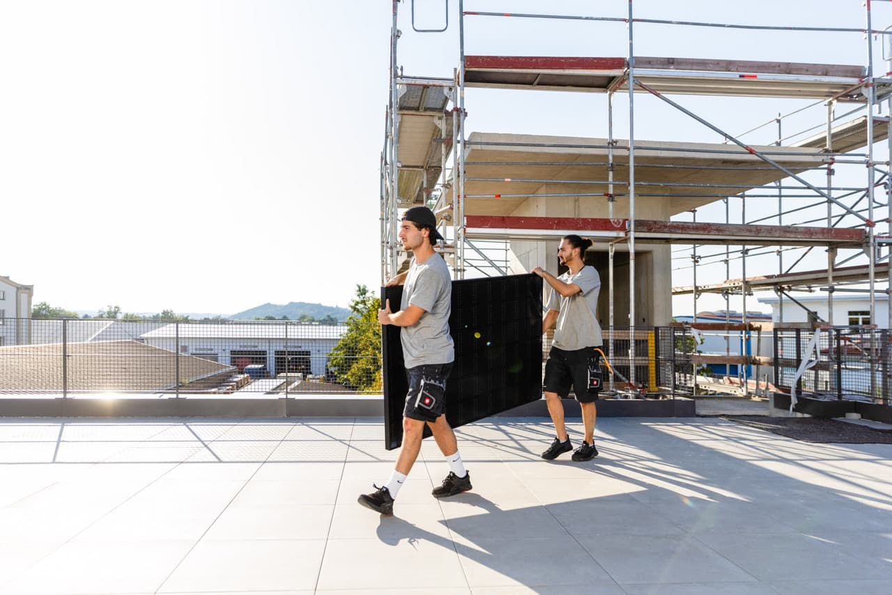 Montering af solceller til erhverv